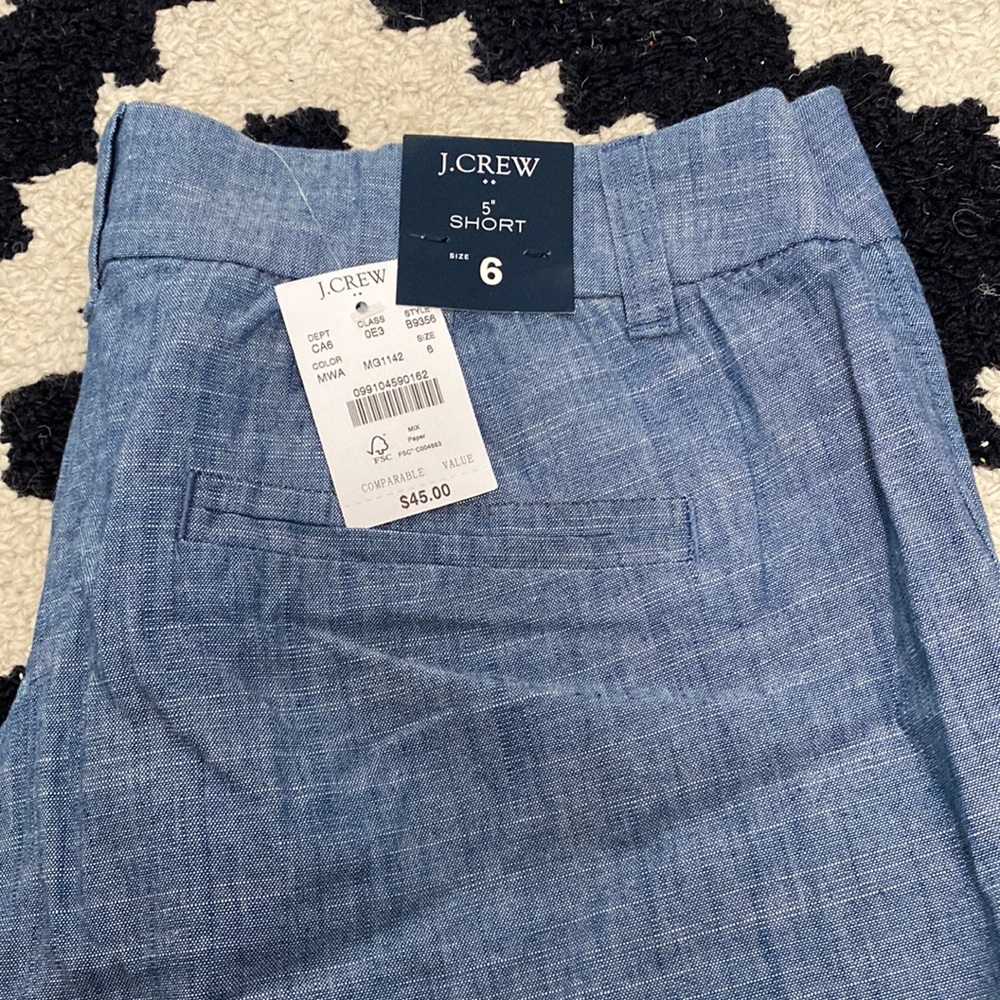 NWT J Crew Womens Size 6 Chambray shorts